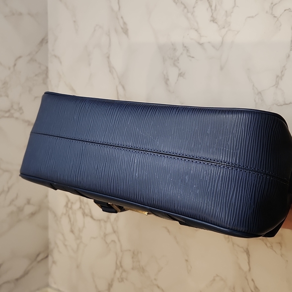 Louis Vuitton Epi Leather Blue Segur PM - Picture 6 of 16